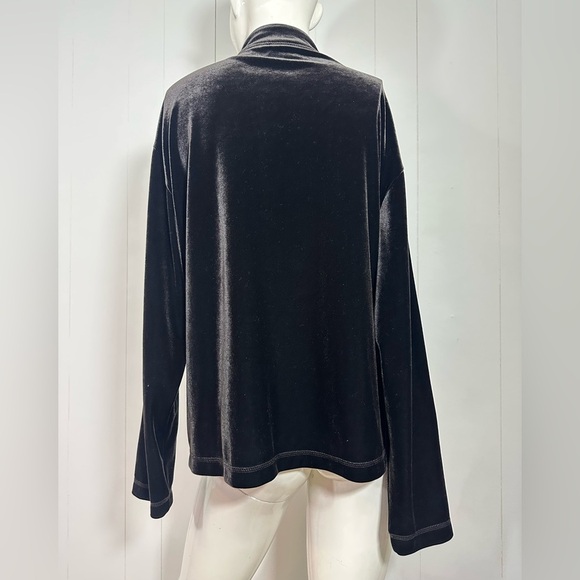 Chico's Black Velvet Jacket Classic Fit Zip Pockets Long Sleeve Sz 0 USA Small - Picture 6 of 10
